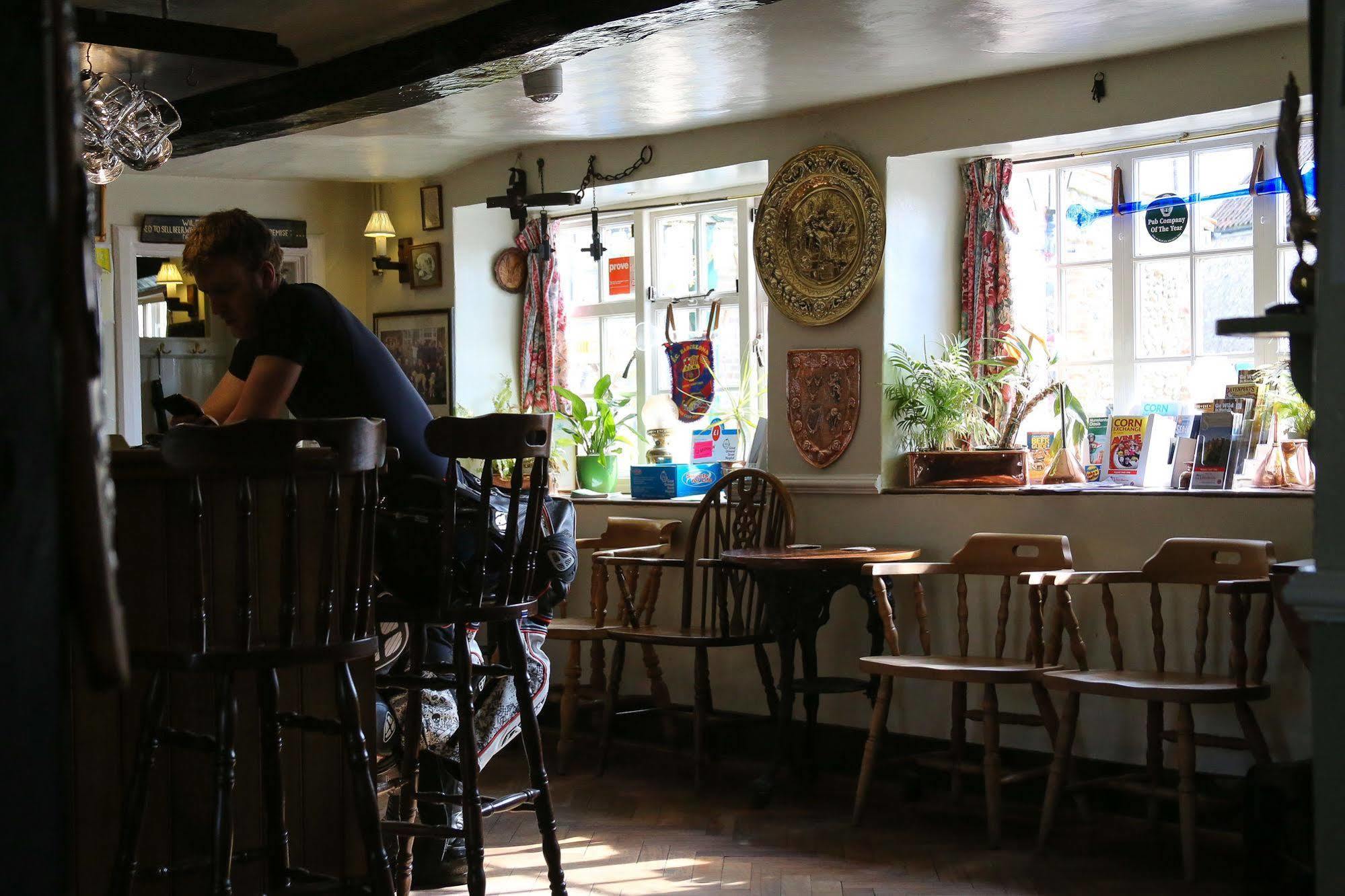 The Crown Inn Gayton (Norfolk) Exterior foto